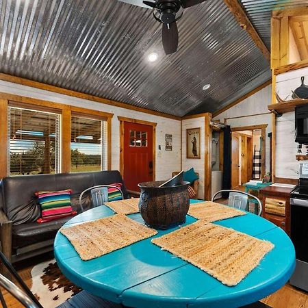 Rockin' R - Rustic Star Cabin Fredericksburg Exterior photo