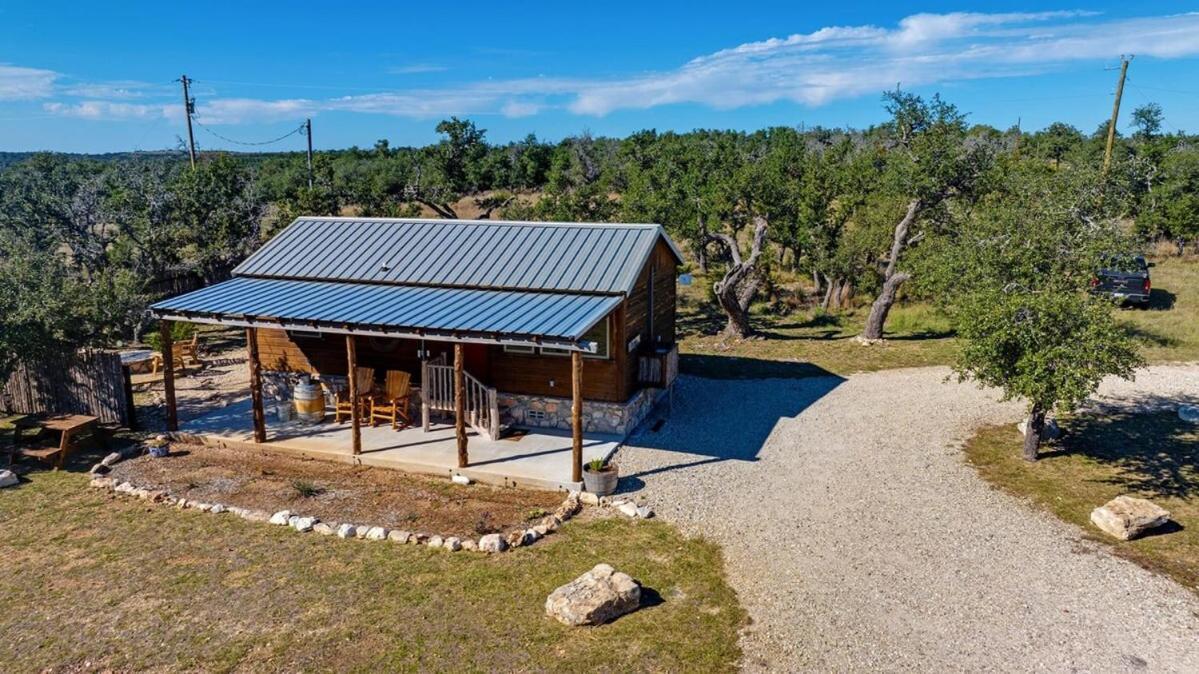 Rockin' R - Rustic Star Cabin Fredericksburg Exterior photo