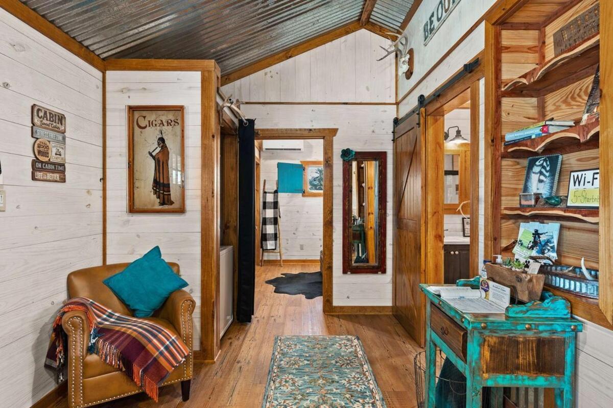 Rockin' R - Rustic Star Cabin Fredericksburg Exterior photo